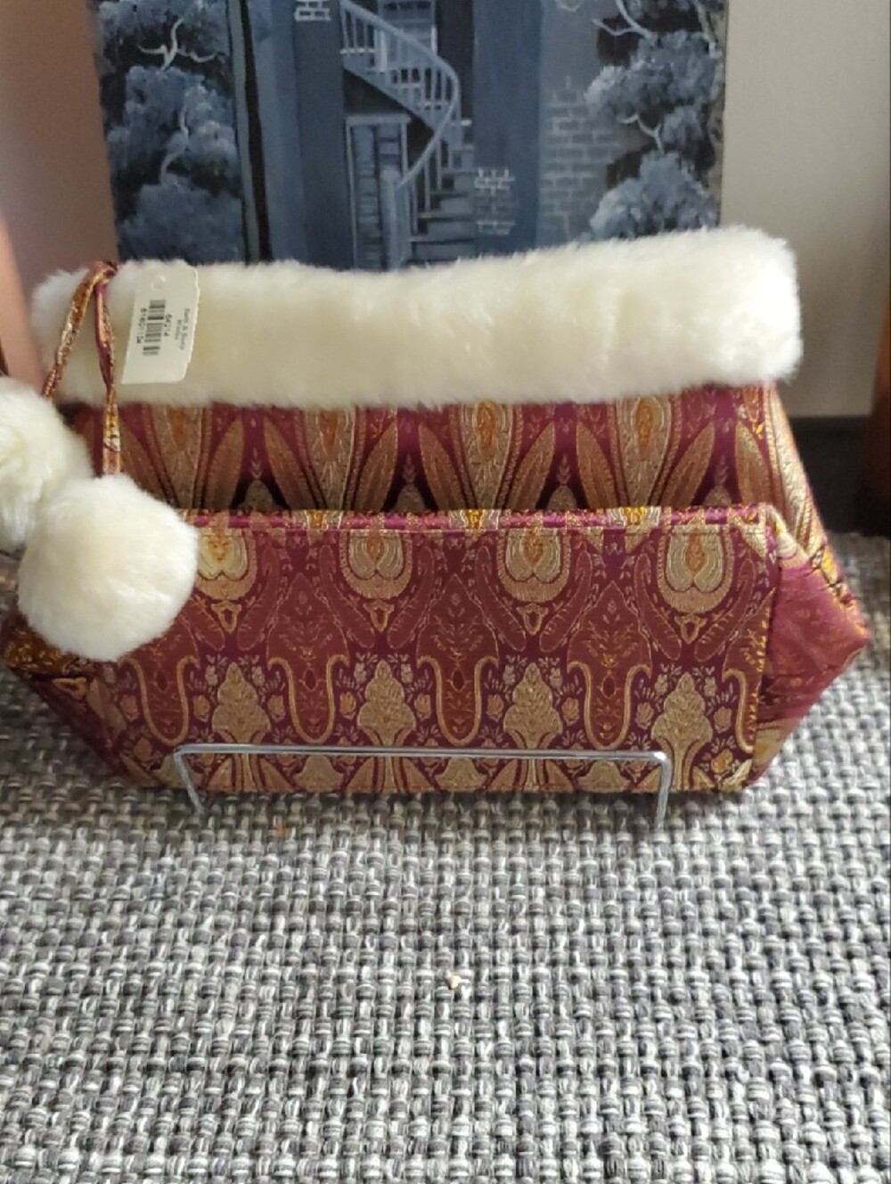 Bath & Body Works Red and Gold Faux Fur-Trim Cosmetic Pouch With  Goodies Inside - Picture 3 of 6